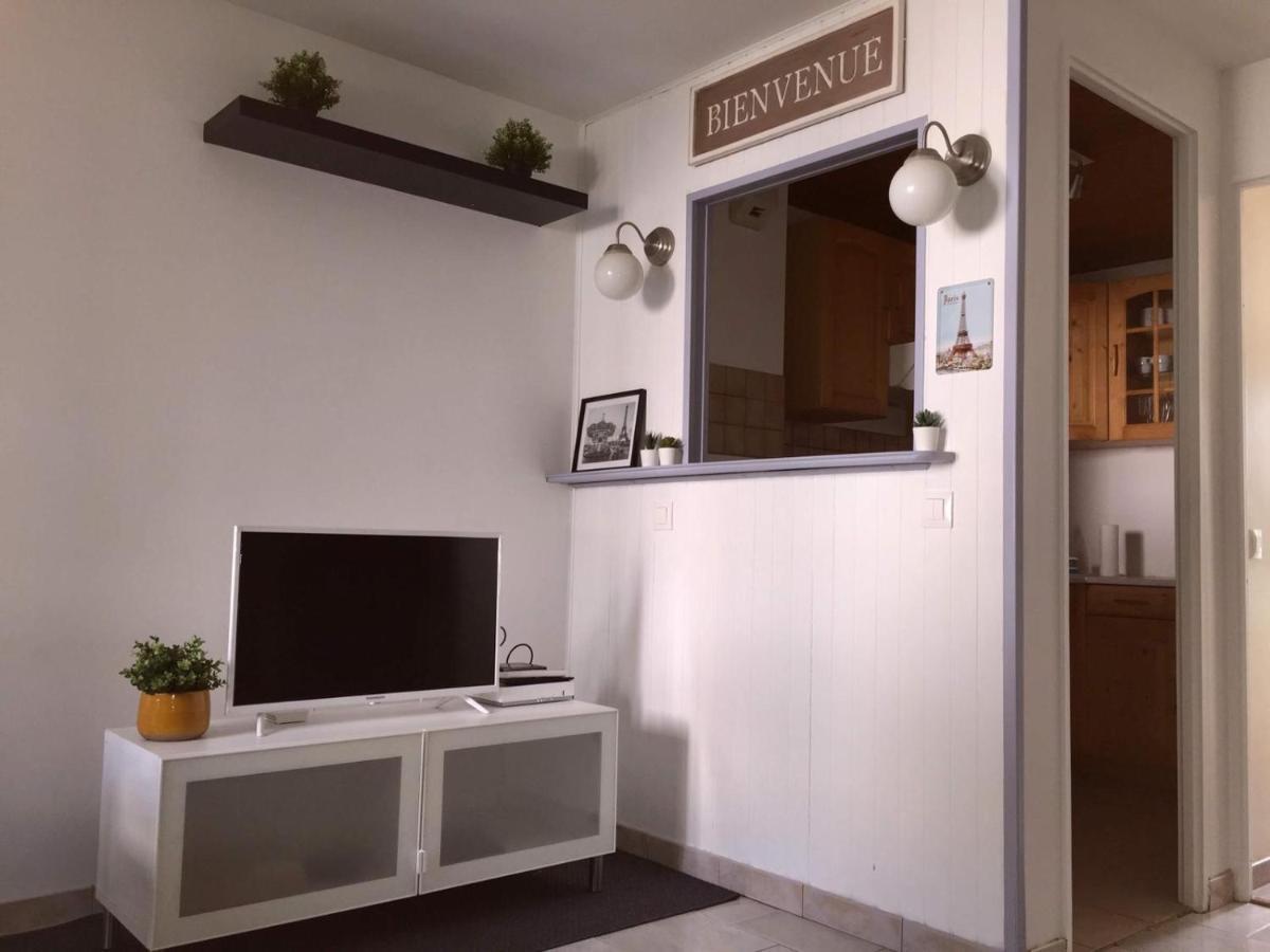 Appartement Eco 6 Personnes マニー＝ル＝オングル エクステリア 写真