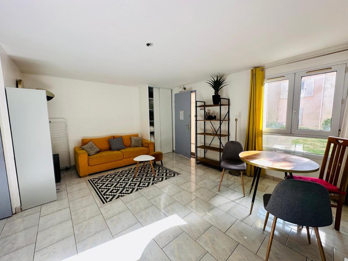 Appartement Eco 6 Personnes マニー＝ル＝オングル エクステリア 写真
